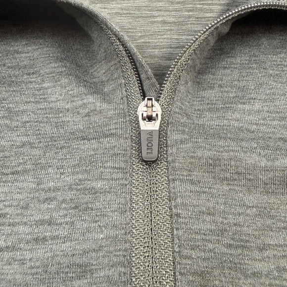 Vuori Strato Tech Quarter Zip Mens XL Charcoal Heather Grey Pullover V221 - Picture 5 of 10